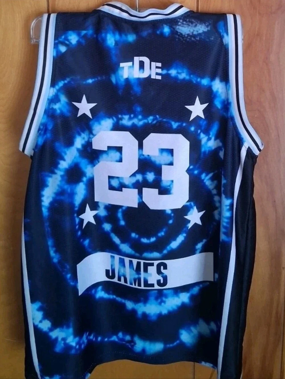 Mystery Sports Card With Lebron James Los Angeles Lakers Youth Xl Jersey